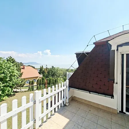 Apartmán Szepkilato 2 Medencevel Es Kilatassal