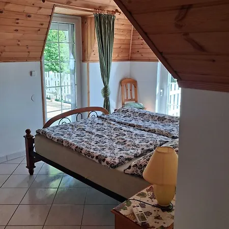 Szepkilato 2 Medencevel Es Kilatassal Apartmán